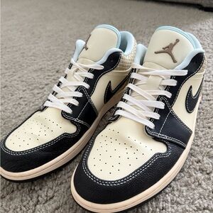 Jordan 1 Low SE Coconut Milk Black Muslin size 14